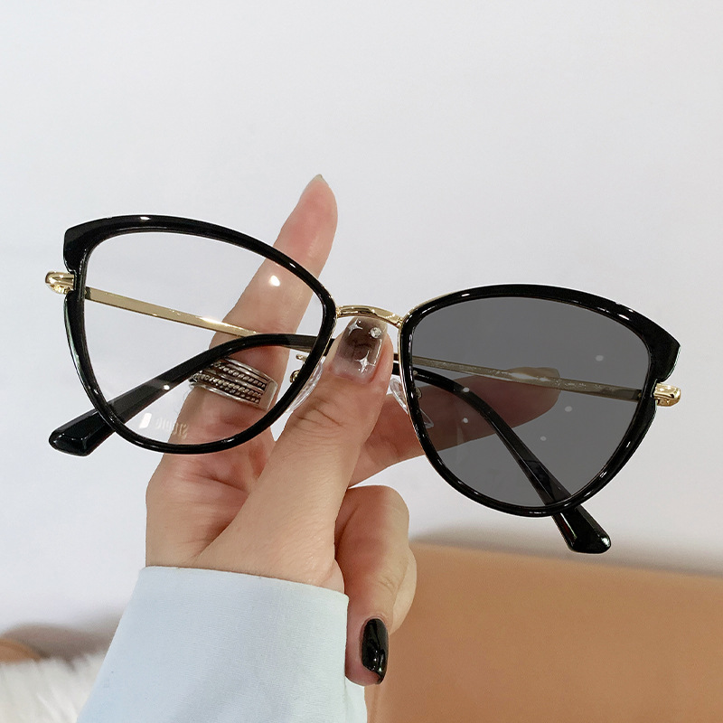 Stylish and simple glasses - E - Men Formal Wear Options ulasan dan harga